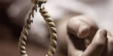 बड़ी खबर: सेवानिवृत्त अपर ने घर में फंदा लगाकर की आत्महत्या, इलाके में मचा हड़कंप