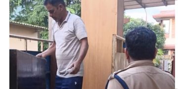 करोड़ों की ठगी का मास्टरमाइंड अब भी फरार! दून पुलिस ने शाश्वत गर्ग के घर पर की कुर्की