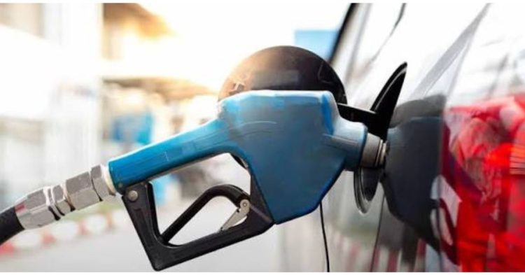 Petrol-Diesel Price Update: कच्चा तेल सस्ता, लेकिन क्या आपके शहर में घटेंगे दाम? जानिए पूरी रिपोर्ट