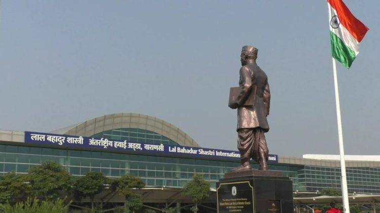 मुंबई जाने से पहले यात्री की पिस्टल से चली गोली, वाराणसी एयरपोर्ट पर मचा हड़कंप; 2 कर्मचारी घायल