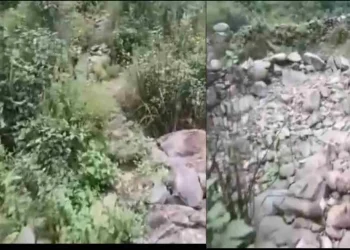 कागजों पर दौड़ी शिकायत, जमीन पर वही दर्द! बंगरझल्ला के ग्रामीण पूछ रहे—आखिर कब बदलेगी तस्वीर?