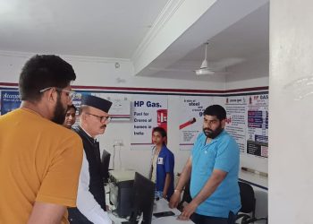 LPG Cylinder वालों के लिए जरूरी खबर! 15 अगस्त तक करा लें e-KYC, नहीं तो हो सकती है गैस सप्लाई में परेशानी