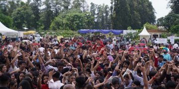 SGRRU में नवप्रवेशी छात्र-छात्राओं का भव्य दीक्षारंभ, रेन डांस और DJ बीट्स ने बांधा समां