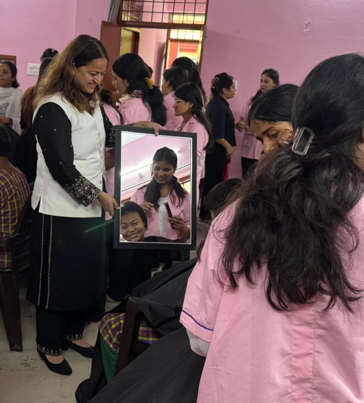 155 संवासिनियां और 18 बालिकाएं… Hair Grooming से चेहरे पर आई मुस्कान