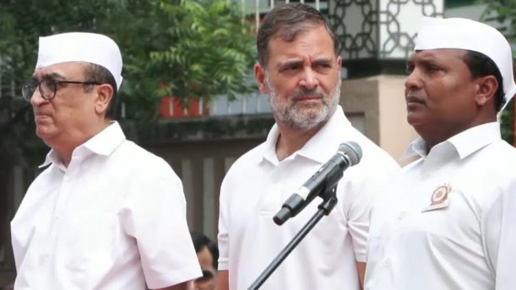 पूरा ‘वंदे मातरम्’ बजा तो कांग्रेस मुख्यालय में क्यों बदला माहौल? राहुल-सोनिया-खड़गे के VIDEO पर मचा सियासी घमासान