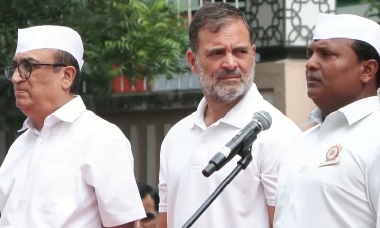 पूरा ‘वंदे मातरम्’ बजा तो कांग्रेस मुख्यालय में क्यों बदला माहौल? राहुल-सोनिया-खड़गे के VIDEO पर मचा सियासी घमासान