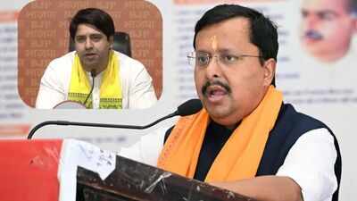 BJP को बड़ा झटका! शहजाद पूनावाला ने छोड़ी पार्टी, बोले- ‘व्यवस्था छोड़ रहा हूं, विचार नहीं’