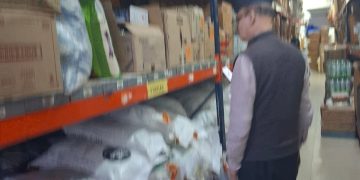 चीनी की कीमतों पर प्रशासन का डंडा! देहरादून में ताबड़तोड़ छापेमारी