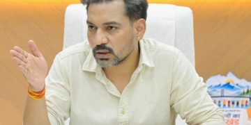 सूखते जलस्रोतों पर डीएम का बड़ा एक्शन, 51 रिचार्ज शाफ्ट पूरे; बांदल नदी की बदलेगी तस्वीर