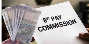 8th Pay Commission: कर्मचारियों की सैलरी पर बड़ा अपडेट, फिटमेंट फैक्टर 3.833 या 4 हुआ तो कितना बढ़ेगा वेतन?
