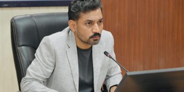 कचरा फेंकने वालों सावधान! देहरादून में DM ने चिन्हित कर कार्रवाई के दिए सख्त निर्देश