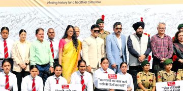 10 हजार युवाओं की हुंकार, नशामुक्त होगा उत्तराखंड! डीएम और ललित जोशी ने दिलाई शपथ