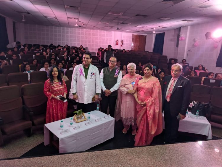 श्री महंत इन्दिरेश अस्पताल में स्तन कैंसर विजेताओं को सलाम, विशेषज्ञों ने बताया बचाव का मंत्र