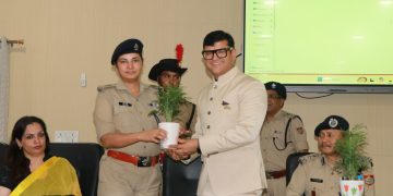Dehradun News: ‘नशे के विरुद्ध लड़ाई, मेरी शुरुआत खुद से’ का संकल्प, 1,000 से अधिक विद्यार्थियों को किया जागरूक
