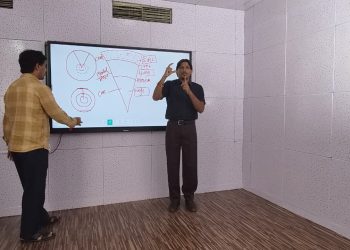 Dehradun News: दिव्यांग विद्यार्थियों को IAS-PCS की मुफ्त कोचिंग, 19 लाख से बना हाईटेक सेंटर