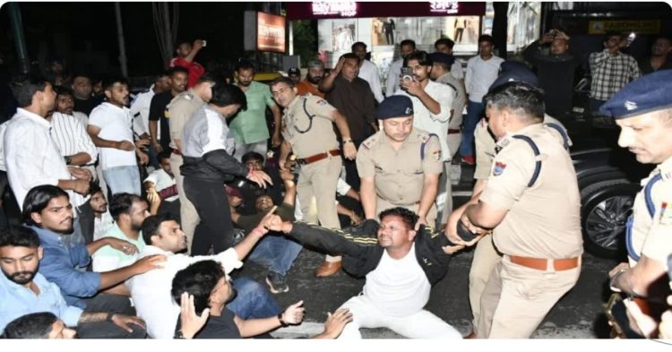 बड़ी खबर : SSP आवास घेराव और सड़क जाम के आरोप में कांग्रेस-NSUI नेताओं पर मुकद्दमा दर्ज