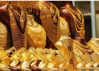 सोना खरीदने वालों की बल्ले-बल्ले! ₹1,400 गिरा भाव, चांदी भी हुई सस्ती—जानें आज का रेट